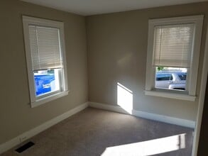 13 Percival St in Maynard, MA - Building Photo - Building Photo