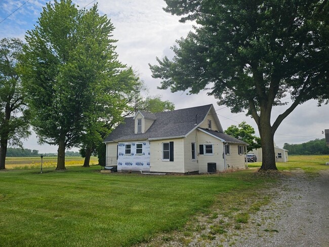 property at 10420 S Dixie Hwy