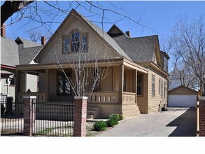 1124 N Market St in Wichita, KS - Foto de edificio - Building Photo