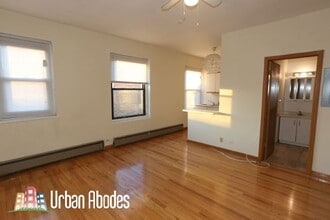 634 W Barry Ave, Unit A06C in Chicago, IL - Building Photo - Building Photo