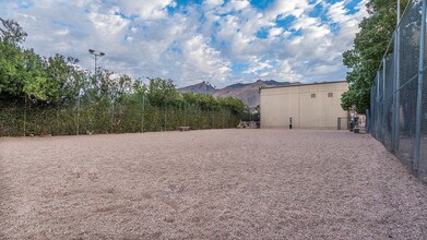 Foothills in Tucson, AZ - Building Photo - Building Photo