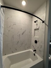 3699 Lenox Rd NE in Atlanta, GA - Foto de edificio - Building Photo