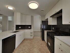 14907 Englebrook Dr in Houston, TX - Building Photo