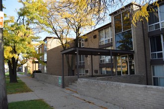 Harvard House Apartments in Detroit, MI - Building Photo - Building Photo