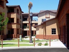 Page Commons in Gilbert, AZ - Building Photo
