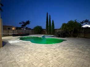 15549 SW 150th St in Miami, FL - Building Photo - Building Photo