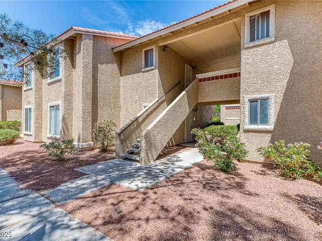 property at 7200 W Pirates Cove Rd