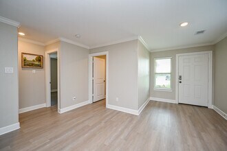 4235 Palmetto Grv Ln in Baytown, TX - Building Photo - Building Photo
