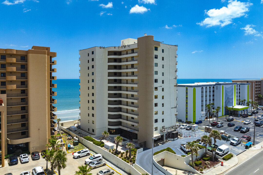 Sand Dollar Condominium in Daytona Beach Shores, FL - Building Photo