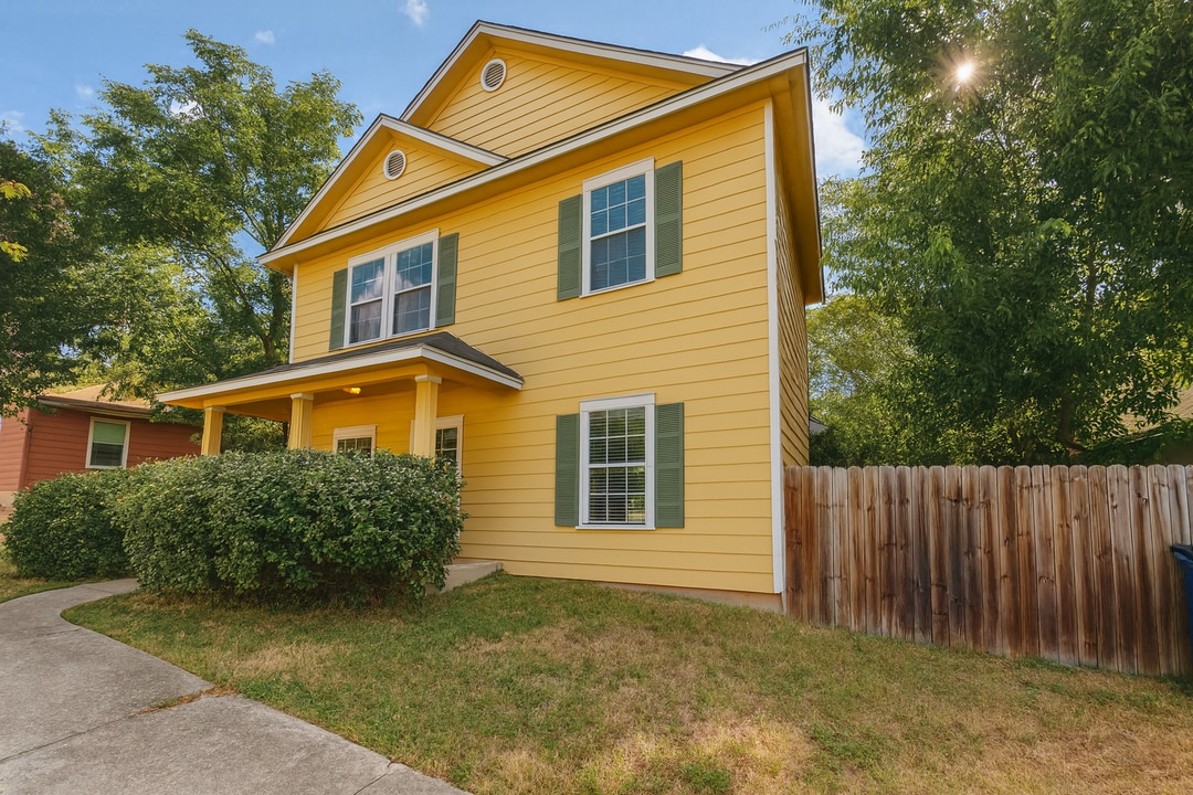 1707 Chestnut Ave, Unit A in Austin, TX - Building Photo