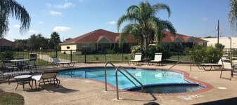 Live Oak Village Senior Community in Aransas Pass, TX - Building Photo
