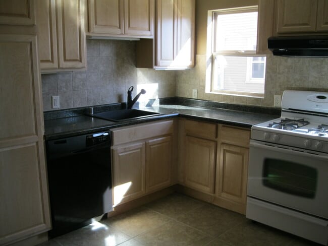 2159 N 63rd St, Unit 2159