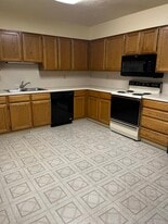 590 N Woodruff Ave, Unit 40 in Idaho Falls, ID - Building Photo