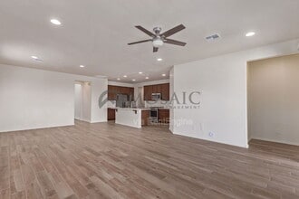 3320 W Dunbar Dr in Phoenix, AZ - Building Photo - Building Photo