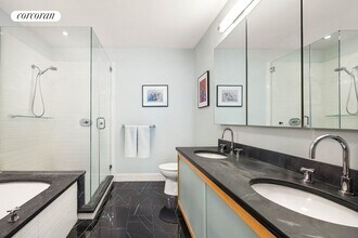 70 Washington St in Brooklyn, NY - Building Photo - Building Photo