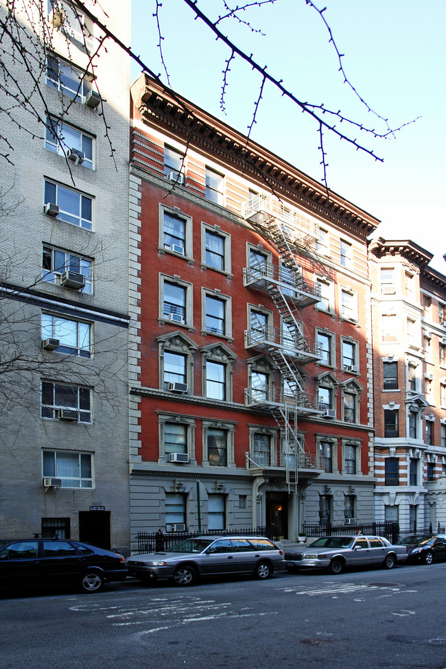 306 W 80th St in New York, NY - Building Photo - Building Photo