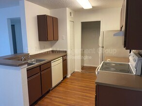 2030 Cascades Blvd in Kissimmee, FL - Building Photo - Building Photo