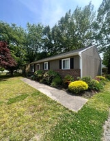 1302 Spruell Dr in Salisbury, MD - Building Photo