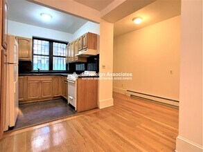 306 W 106th St-Unit -1F in New York, NY - Foto de edificio - Building Photo