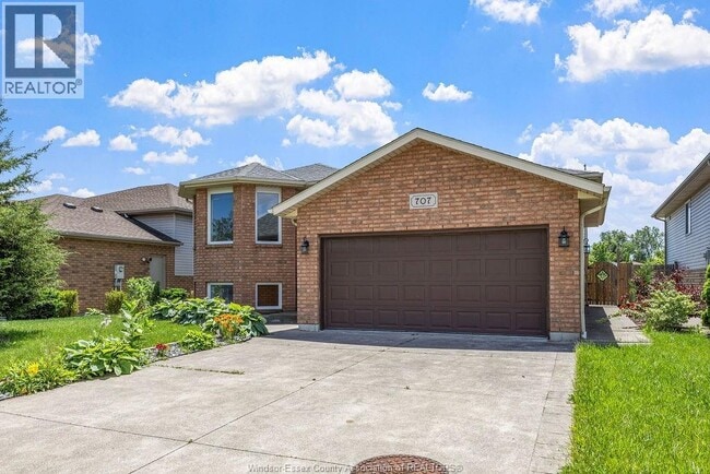 707 Sarah Ct in Windsor, ON - Building Photo - Building Photo