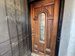 1405 E Vegas Valley Dr in Las Vegas, NV - Foto de edificio - Building Photo