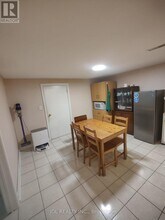 30 Orangewood Crescent in Toronto, ON - Building Photo - Building Photo
