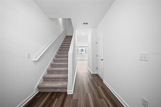 6171 Calle Ochoa St in Zephyrhills, FL - Building Photo - Building Photo
