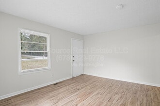 3777 Crosby Dr NW in Atlanta, GA - Building Photo - Building Photo