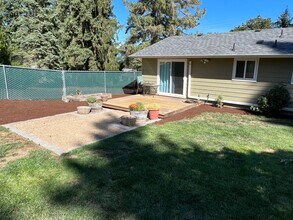 2886 Chambers St in Eugene, OR - Building Photo - Building Photo