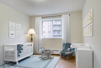 53 McMurchy Avenue North in Brampton, ON - Building Photo - Building Photo