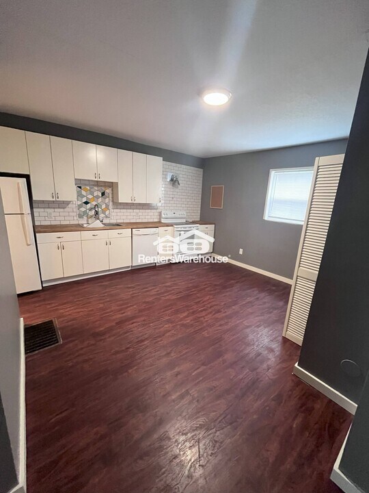 341 19th Ave NE in Minneapolis, MN - Building Photo