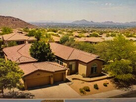 11511 E Caribbean Ln in Scottsdale, AZ - Building Photo