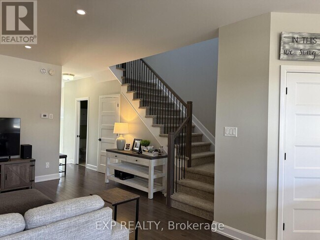 2014 Berne St in Russell, ON - Building Photo - Building Photo