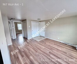 967 Velp Ave in Green Bay, WI - Building Photo - Building Photo