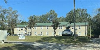 872 Deerwood Ln in Chipley, FL - Building Photo