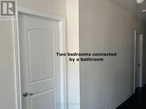 23 Boland Ct in Aurora, ON - Building Photo - Building Photo