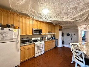 5 Sachem St, Unit 2 in Boston, MA - Building Photo - Building Photo