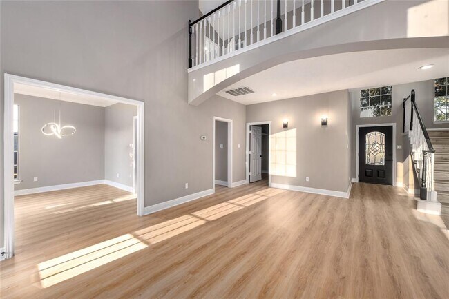 property at 302 Harbor Cir