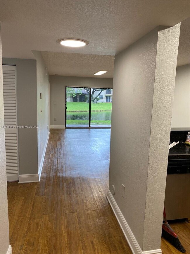 9981 Nob Hill Ct-Unit -9981 in Sunrise, FL - Building Photo - Building Photo