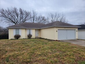 1034 S Missouri Ave in Springfield, MO - Building Photo - Building Photo