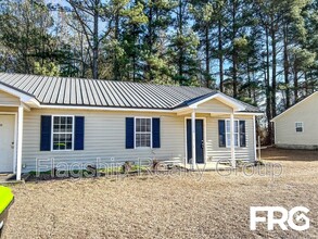 208 Connie Cir in Snow Hill, NC - Building Photo - Building Photo