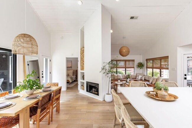 1709 Alta Vista Ave in Austin, TX - Building Photo - Building Photo