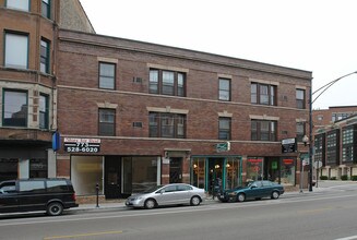 2858-2862 N Clark St in Chicago, IL - Building Photo - Building Photo