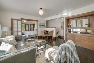 2631 Regent St, Unit 2631 in Berkeley, CA - Foto de edificio - Building Photo