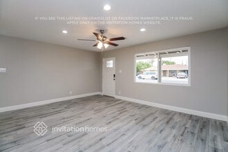 7801 E Loma Land Dr in Scottsdale, AZ - Foto de edificio - Building Photo