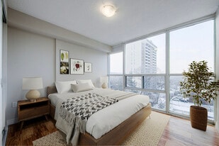 Bay 200 in Hamilton, ON - Building Photo