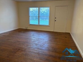 2411 W Beauregard Ave in San Angelo, TX - Building Photo - Building Photo