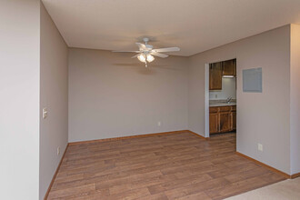 Eagle Ridge in Maple Grove, MN - Building Photo - Building Photo