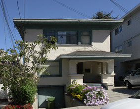 481 Stow Ave in Oakland, CA - Building Photo - Building Photo