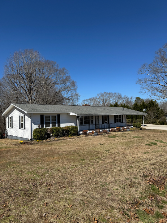 354 GA-254 in Cleveland, GA - Building Photo